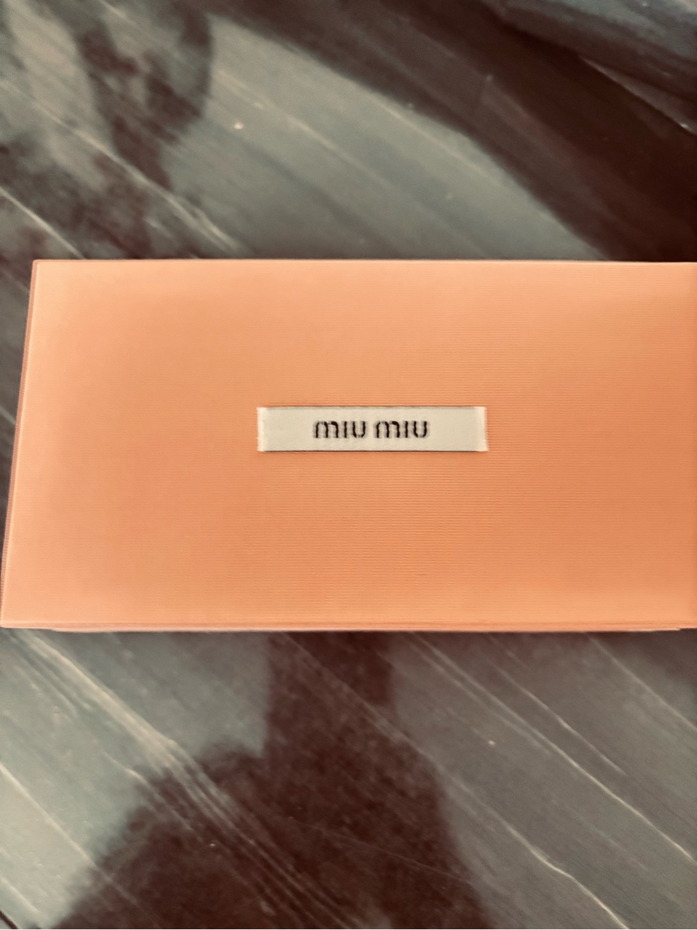 Miu Miu White Cat-Eye Sunglasses with Pink Velvet Case - Picture 4 of 4